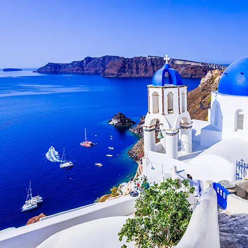 SANTORINI, L’ÎLE BLANCHE ET BLEUE DE LA GRÈCE